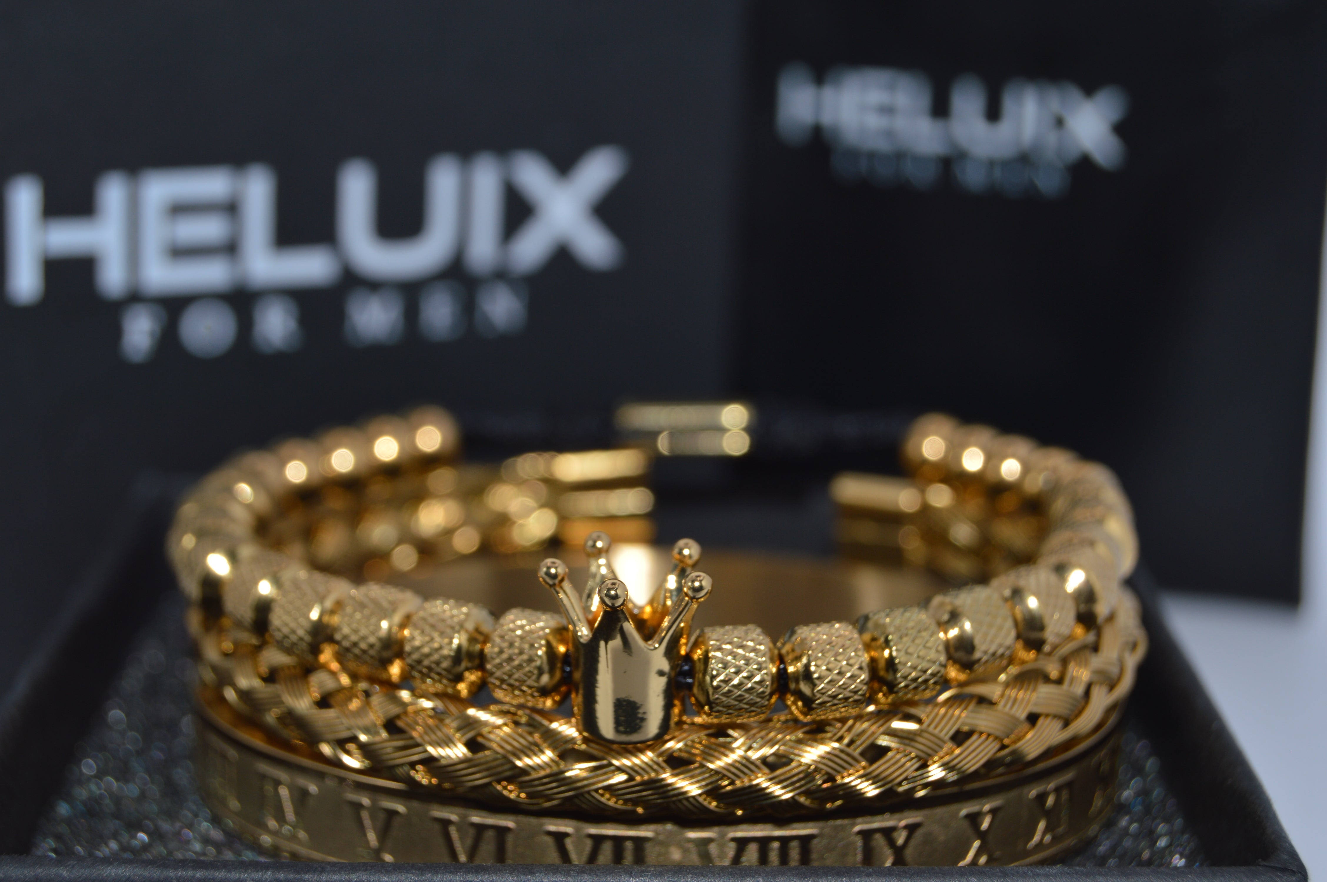 Luxury Gold Women Fancy Bracelet